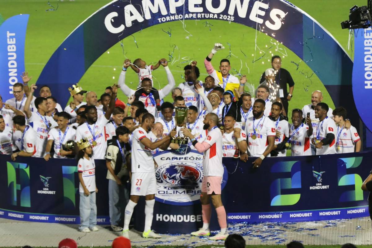 Olimpia festeja la 40 a lo grande, Bengtson y Menjívar estrenan la nueva copa; ¿quién se llevó el Balón de Oro de Honduras?