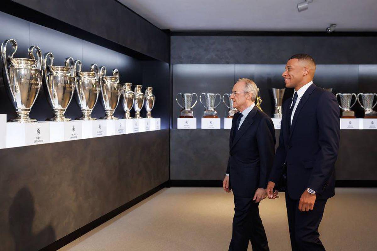 Mbappé imitó en todo a Cristiano Ronaldo, el regalo inesperado de Florentino y la ‘burla’ de Kylian a su madre