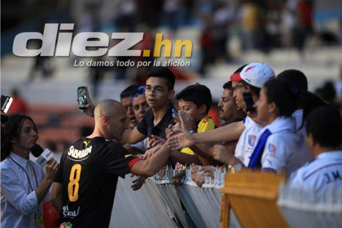 Así se despidió Julio 'Palomo” Rodríguez en su último partido con Real España.