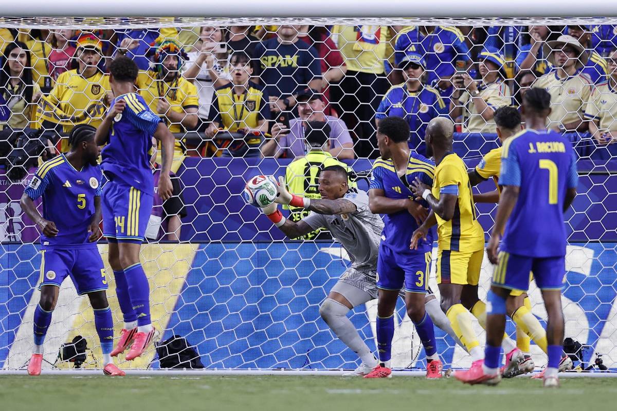 Messi lo humilló: quién es Eloy Room, el portero de Curazao que amargó a Ecuador