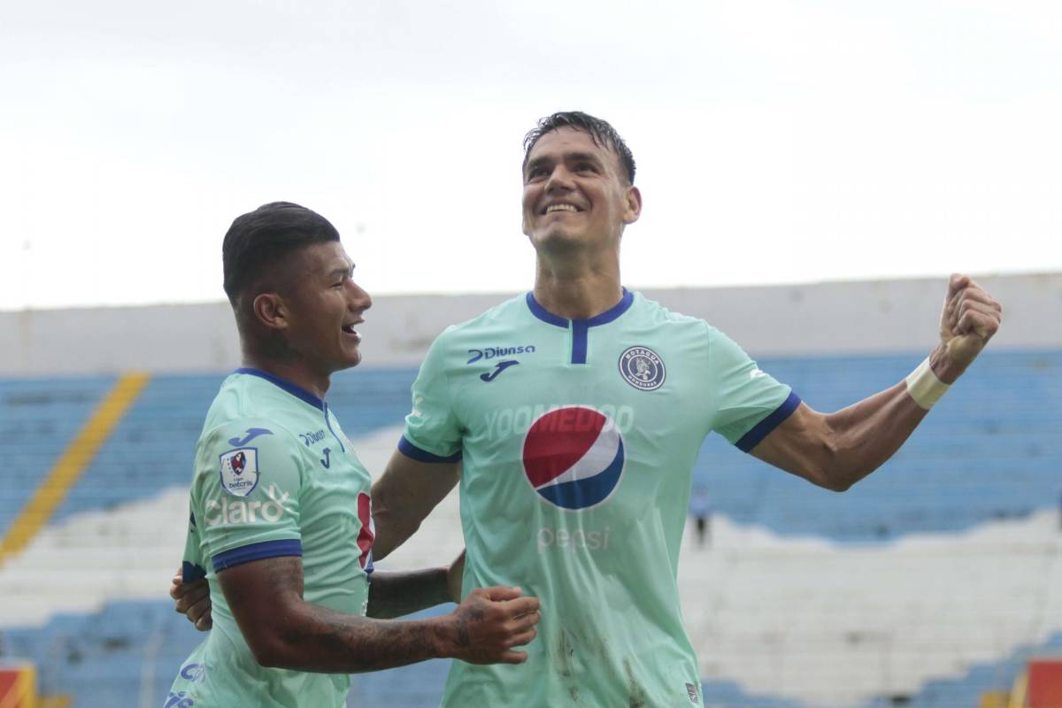¿La razón? El goleador paraguayo Roberto Moreira es duda para jugar el clásico contra el Olimpia