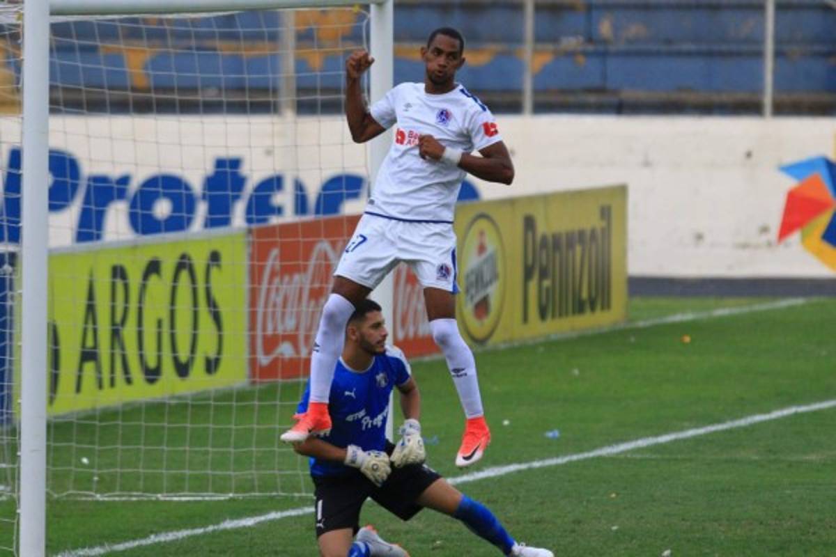 ¡Una baja y con tridente! El once con el que Olimpia saldría por un triunfo ante Real España