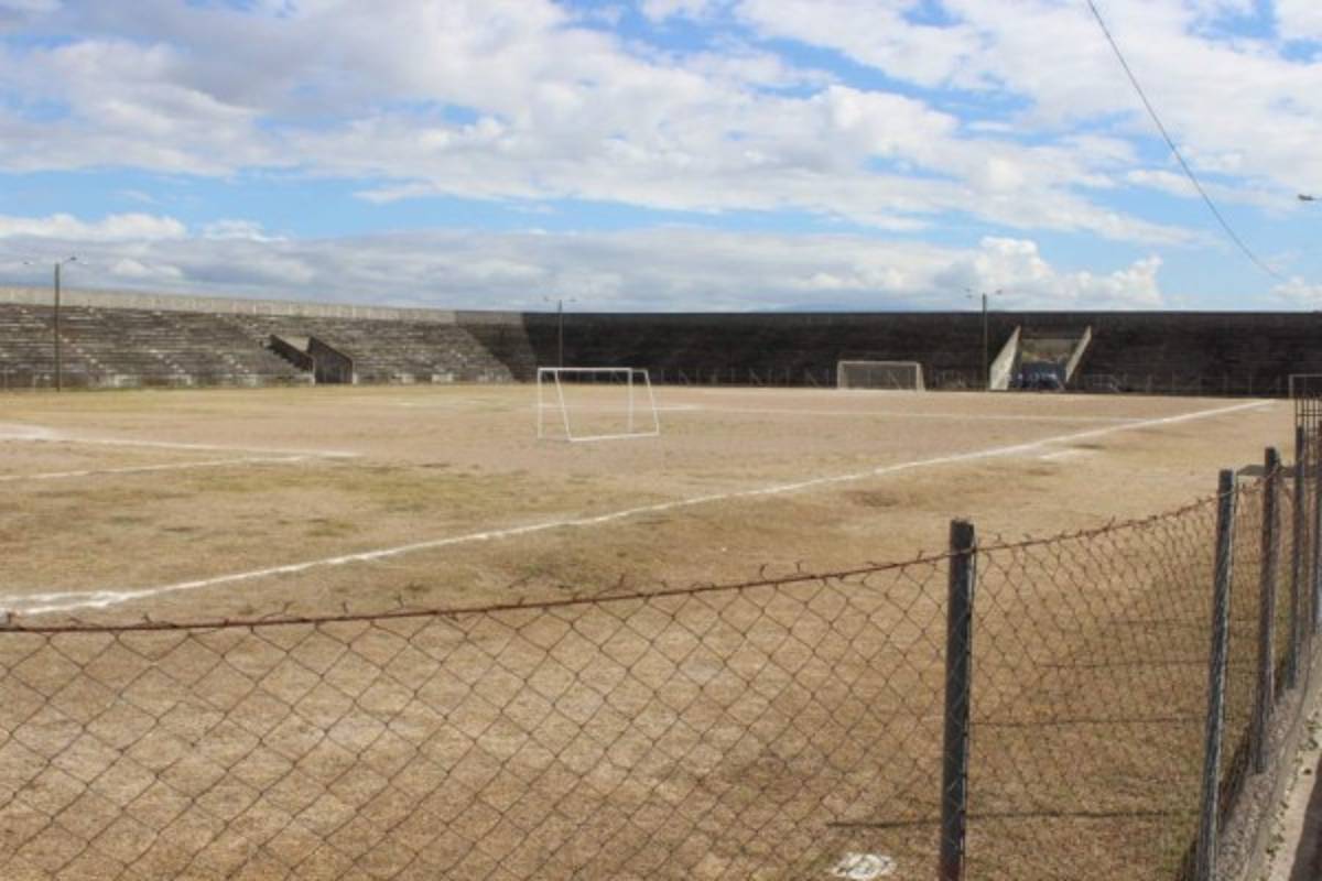 FOTOS: Así se se encuentra el estadio de La Paz, mismo que será remodelado