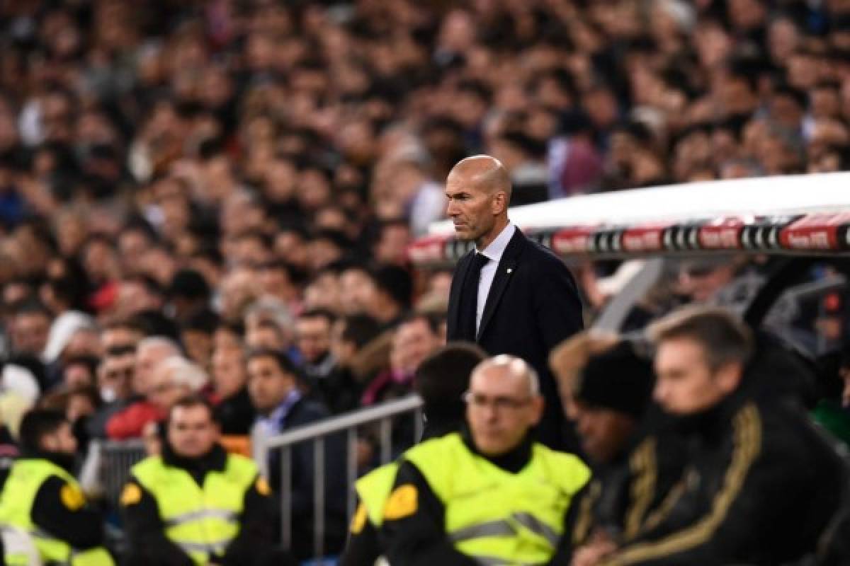 Fotos: El sufrimiento de Zidane y las caras largas en el Real Madrid tras el empate ante el Betis