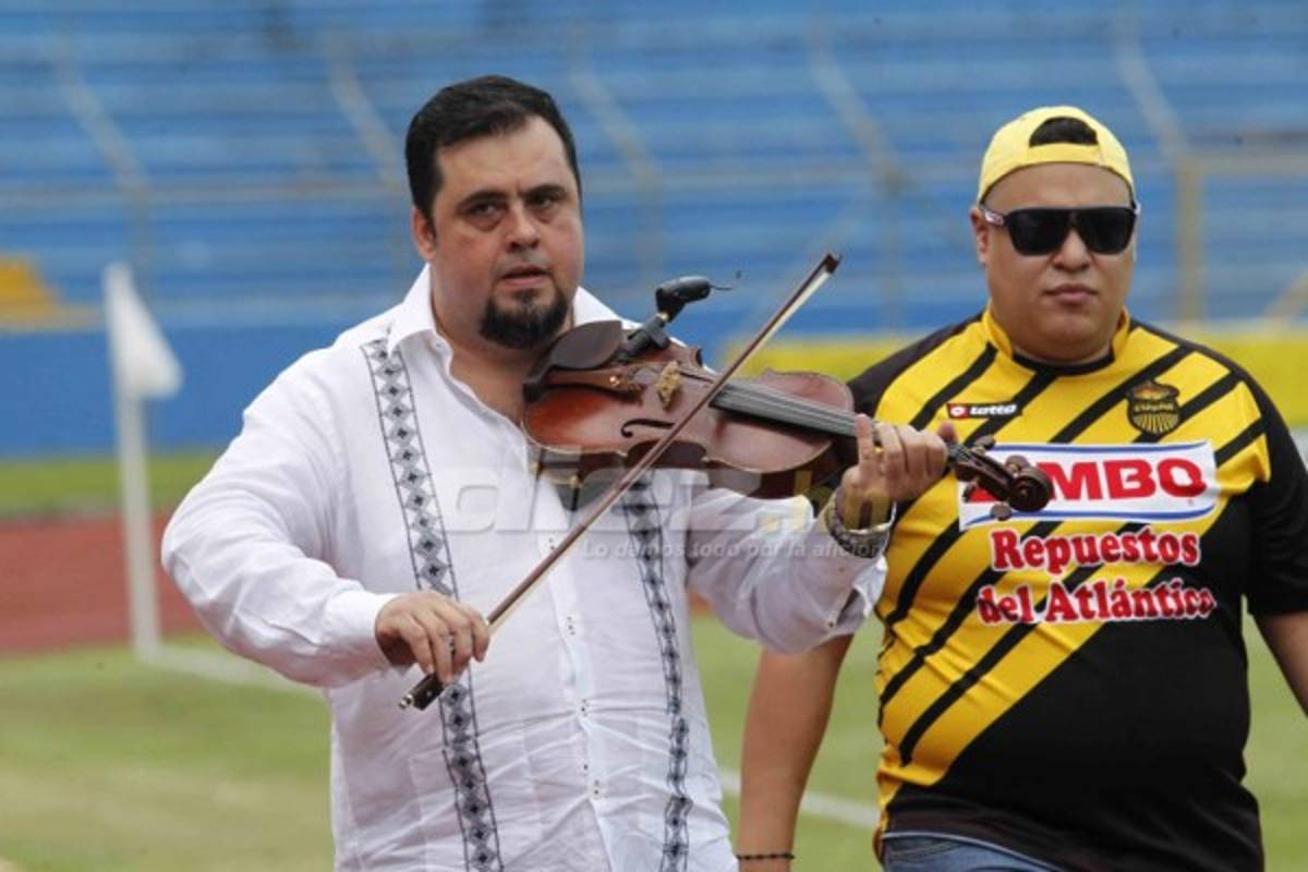 FOTOS: Así vive el Olímpico la fiesta de la gran final Real España-Motagua