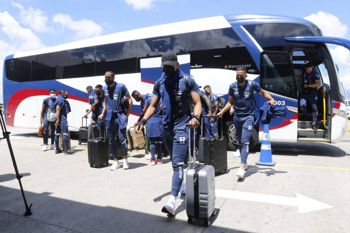 La selección de Honduras salió rumbo a Miami para enfrentar a Argentina.