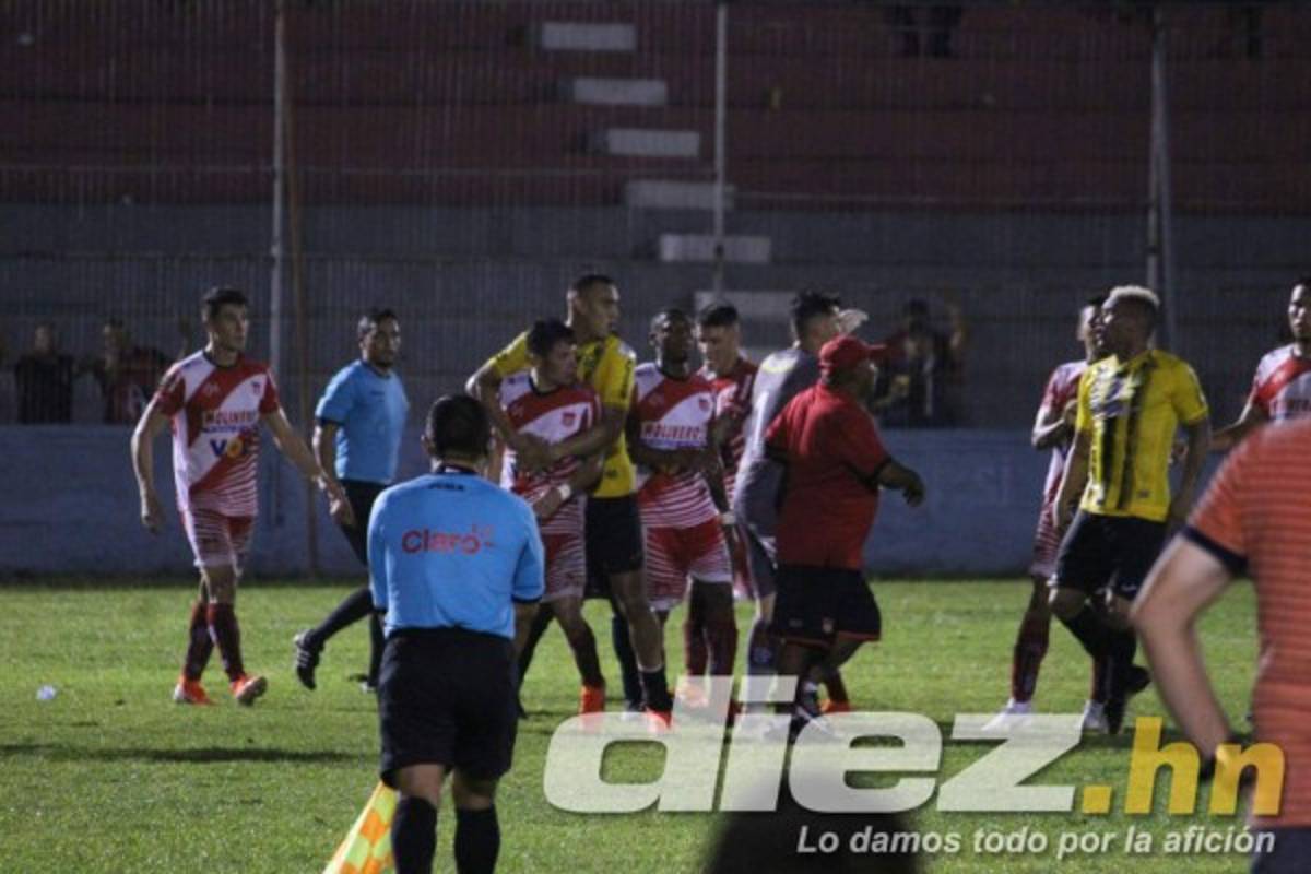 Bronca, tristeza y festejos: Las mejores imágenes que dejaron las fecha 12 de Liga Nacional