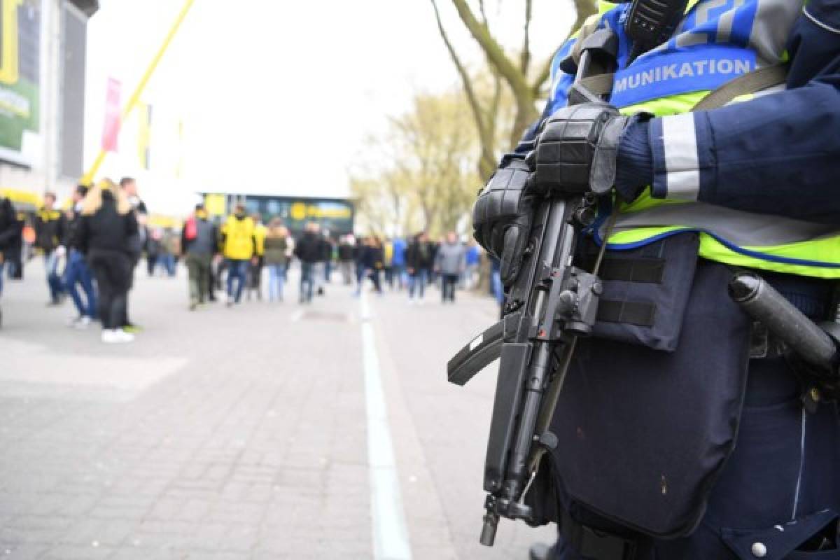 ¡LO BLINDÓ! Policía alemana resguardó así el Dortmund-Mónaco