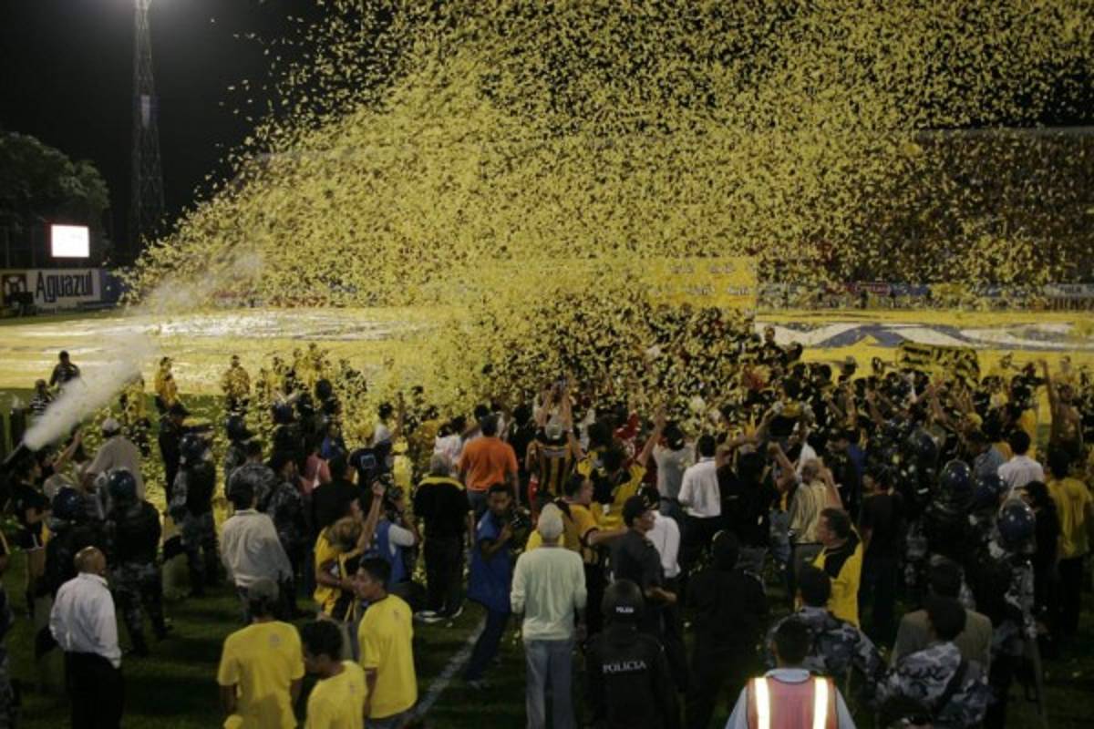 Las mejores fotos de los 87 años de historia del Real España  