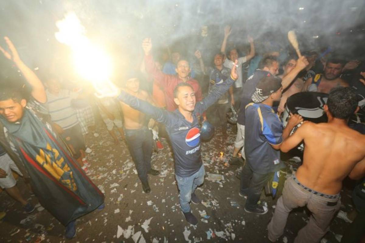 FOTOS: La fiesta de los motagüenses que se tomaron las calles de la capital