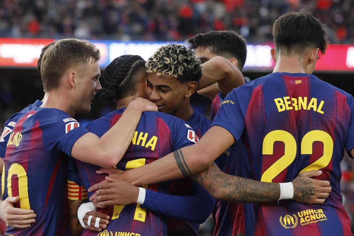 Barcelona terminó sufriendo: con doblete de Olmo, el equipo azulgrana vence a un complicado Alavés en el Camp Nou