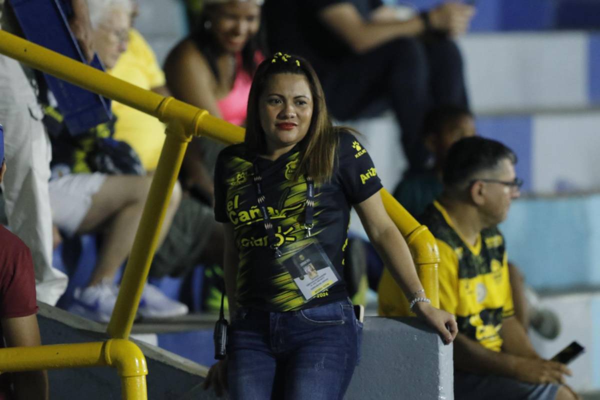 ¡El Morazán fue una pasarela! La belleza invadió el clásico entre Real España vs Motagua