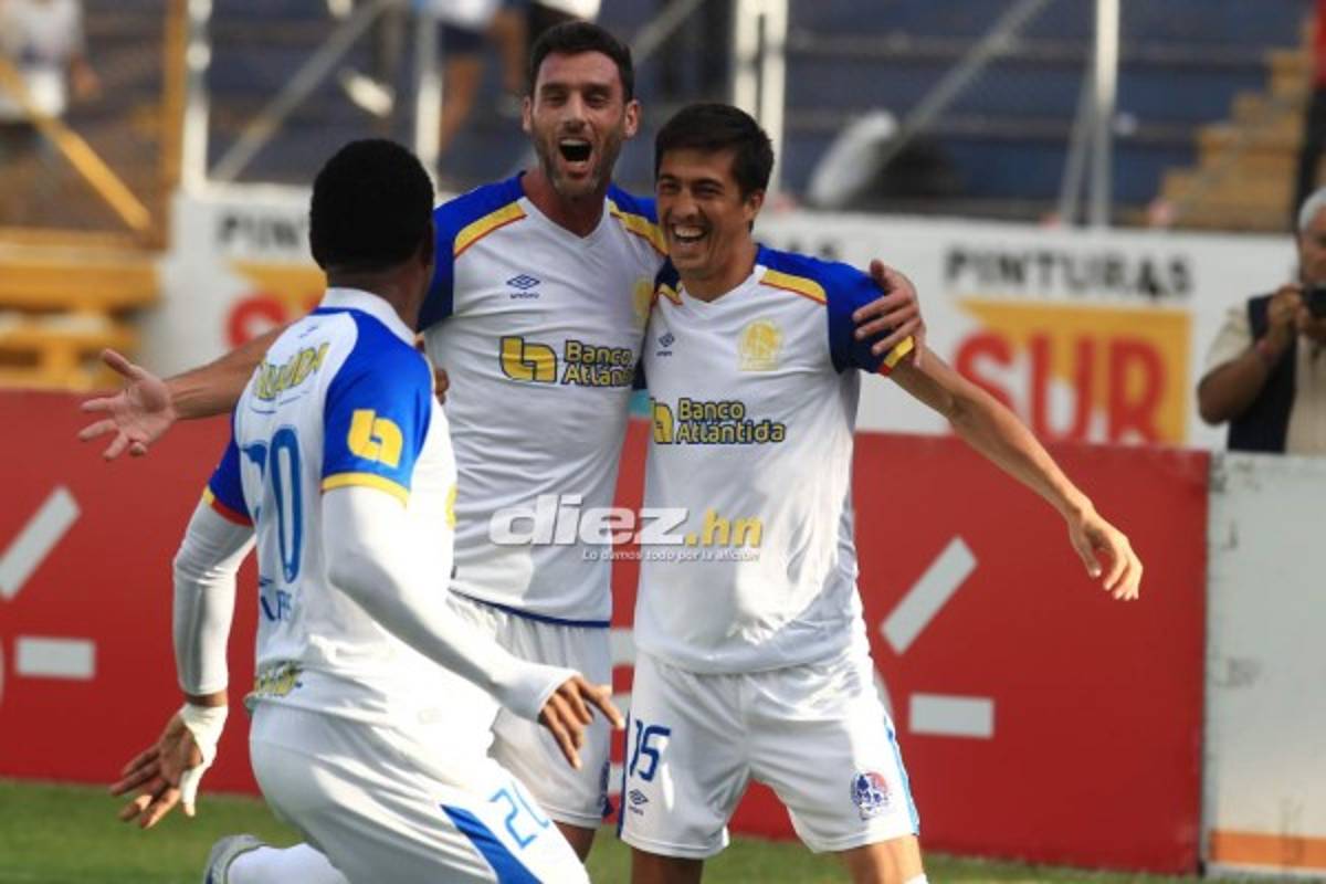 Fotos: El gesto de 'Manolo' y la chica de lentes que enamoró en el Olimpia-Platense