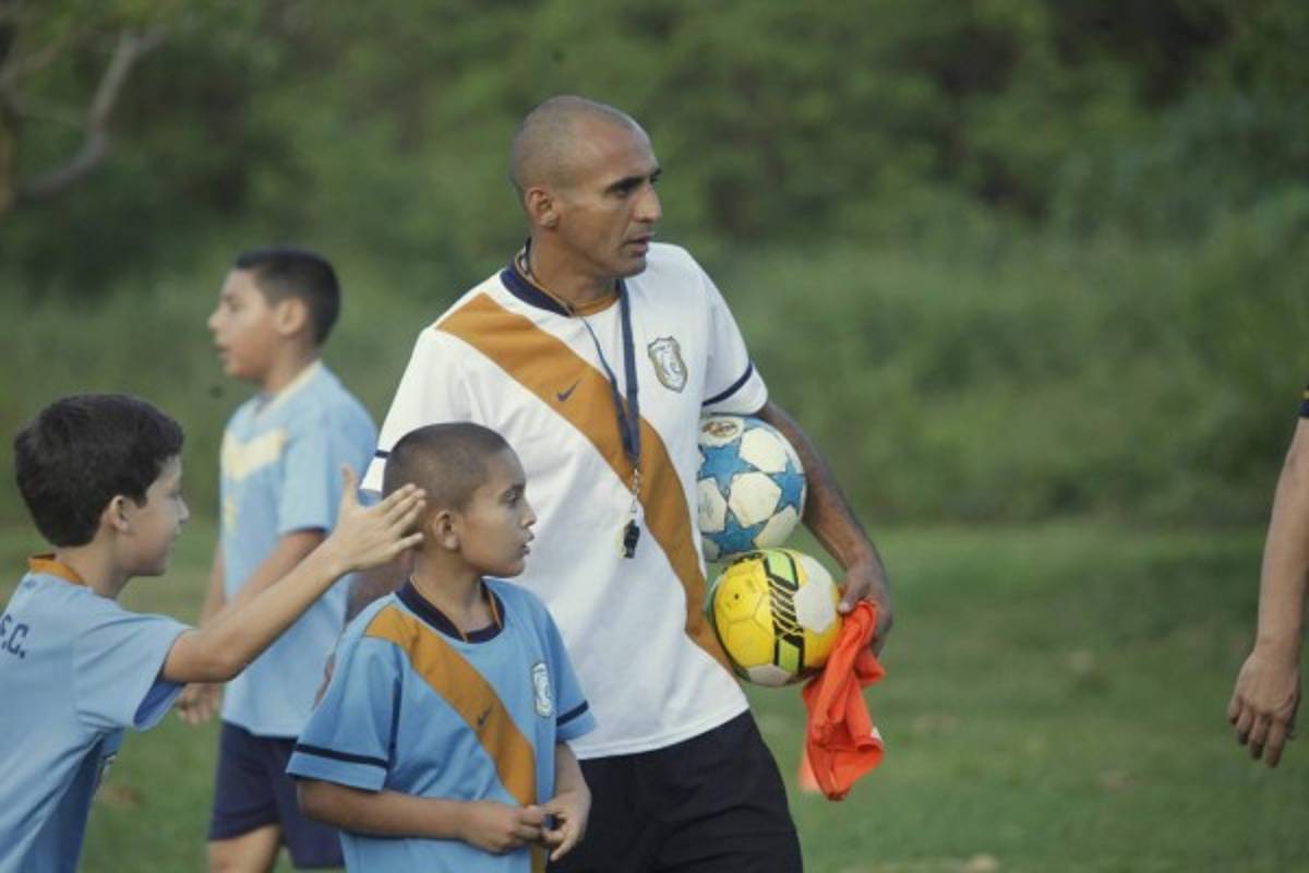 Los trabajos y profesiones a la que se dedican los exjugadores hondureños