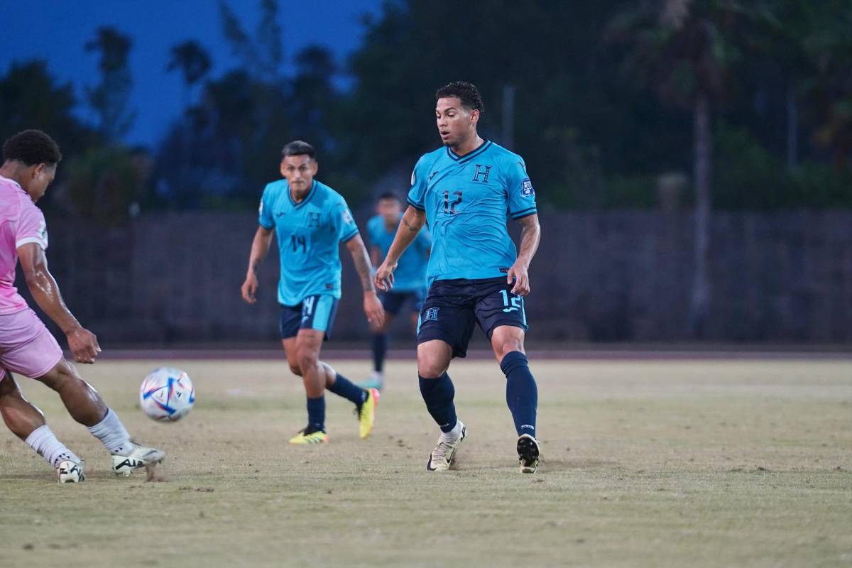 FOTOS: Chelito Martínez debuta con Honduras y le pasaron la ‘cero’; las catrachas en Bermudas y festejo de la ‘H’