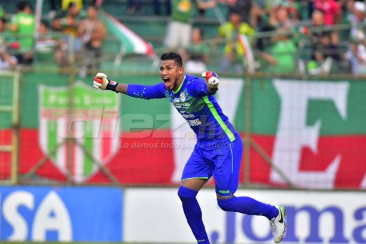 NO VISTE EN TV: ¿Para quién fue? El obsceno gesto de Costly y el reclamo de Claros