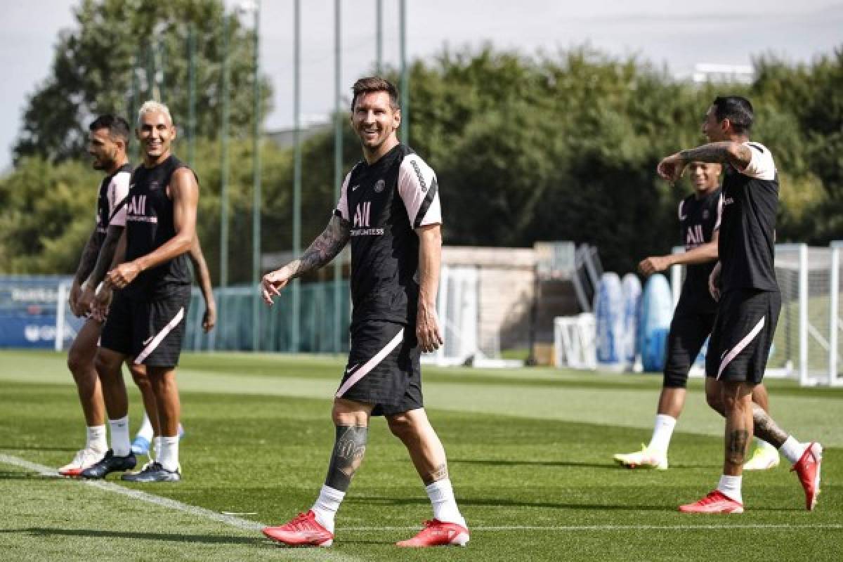 Así fue el primer entrenamiento de Messi en PSG: Su mejor amigo y abrazos con Sergio Ramos