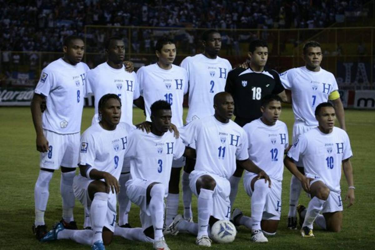 Fotos: La noche inolvidable de Honduras en San Salvador que dio el pase a Sudáfrica