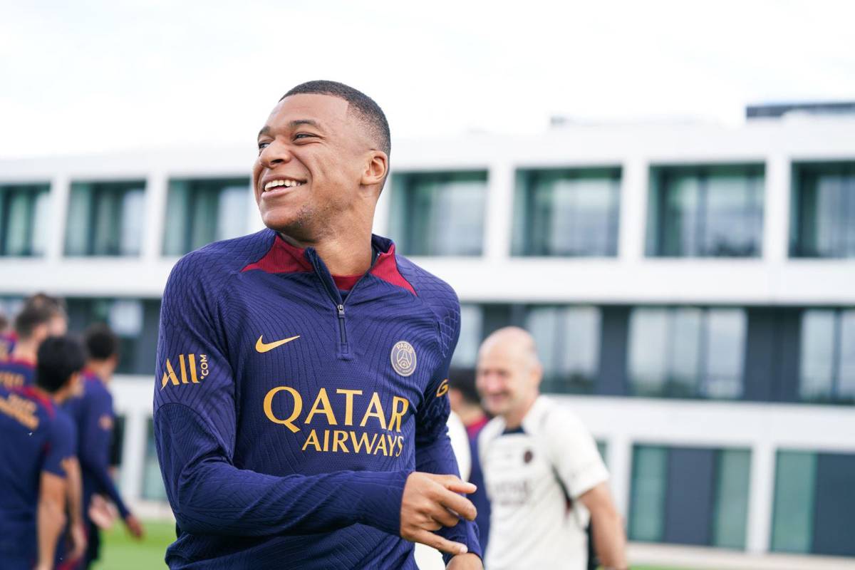 Así fue el regreso de Mbappé a los entrenamientos de PSG: ‘nuevo’ amigo, Keylor Navas con baile inesperado y daga a Real Madrid
