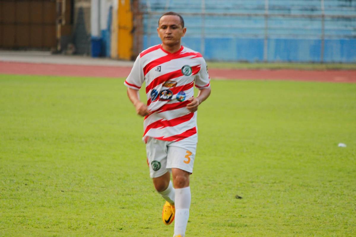 FIFA lo llamó el doble de Roberto Carlos: así es la vida del hondureño que fue engañado y estafado en México