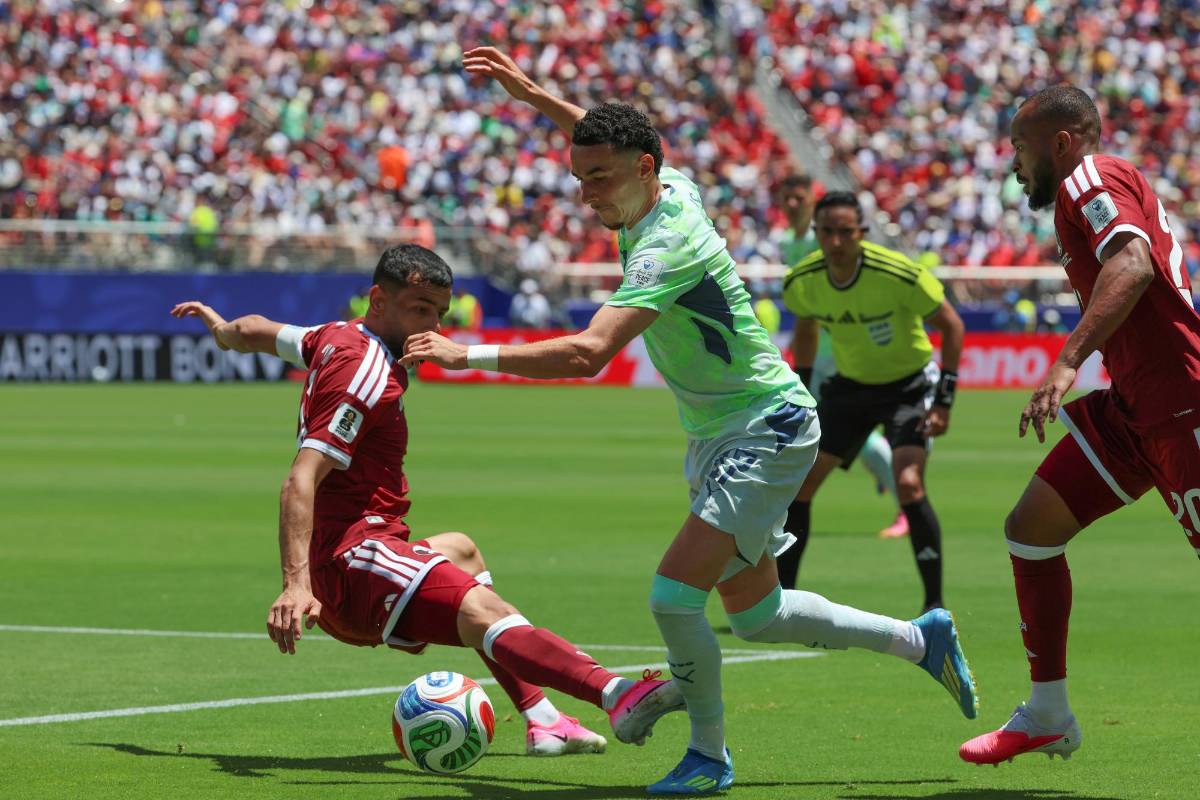 Saíd Martínez: Debut mundialista, estadísticas y el penal en el Qatar vs Suiza