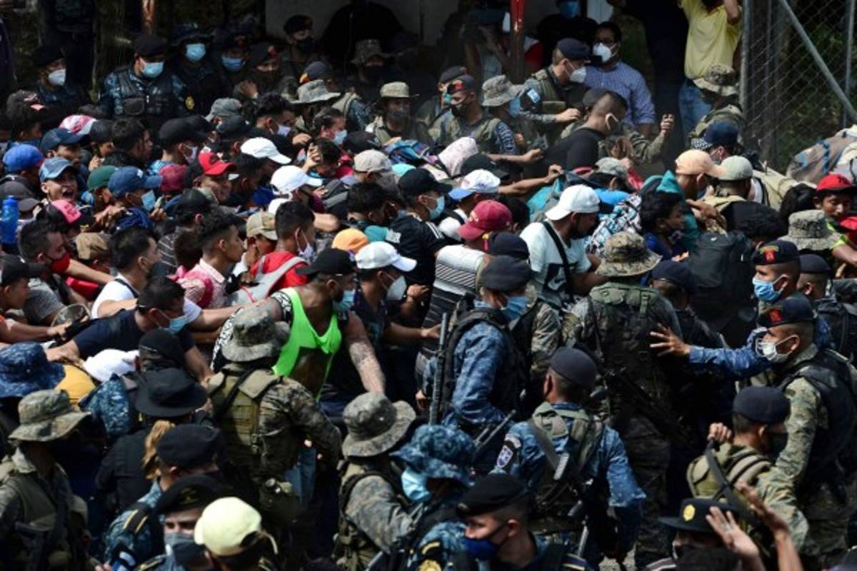 Parece guerra: Así arma Guatemala su frontera con Honduras para evitar entrada de inmigrantes