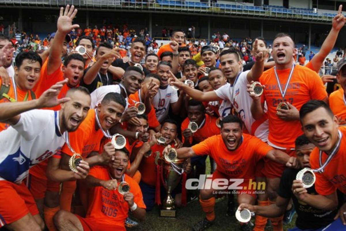 ¡JÚBILO Y LLANTO! Las imágenes que no se vieron por TV de final de ascenso