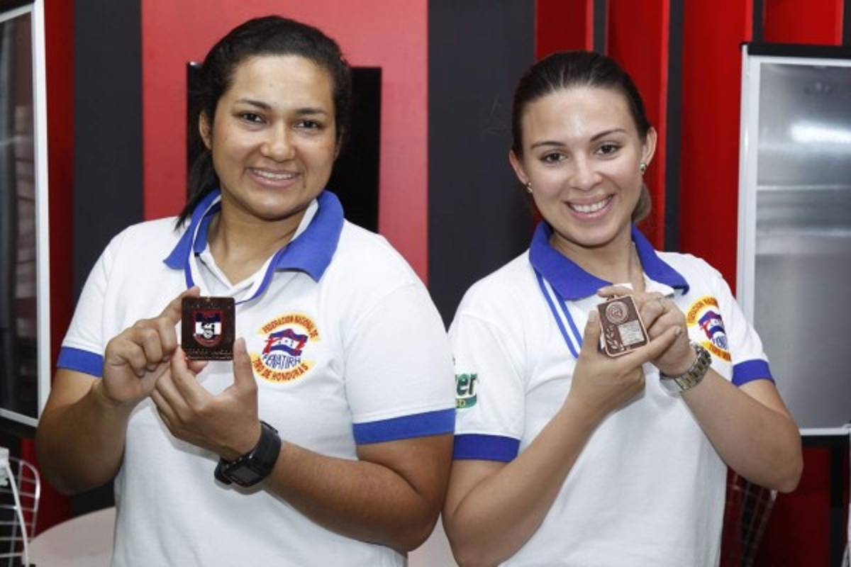 Catrachas ganan bronce en torneo realizado en El Salvador