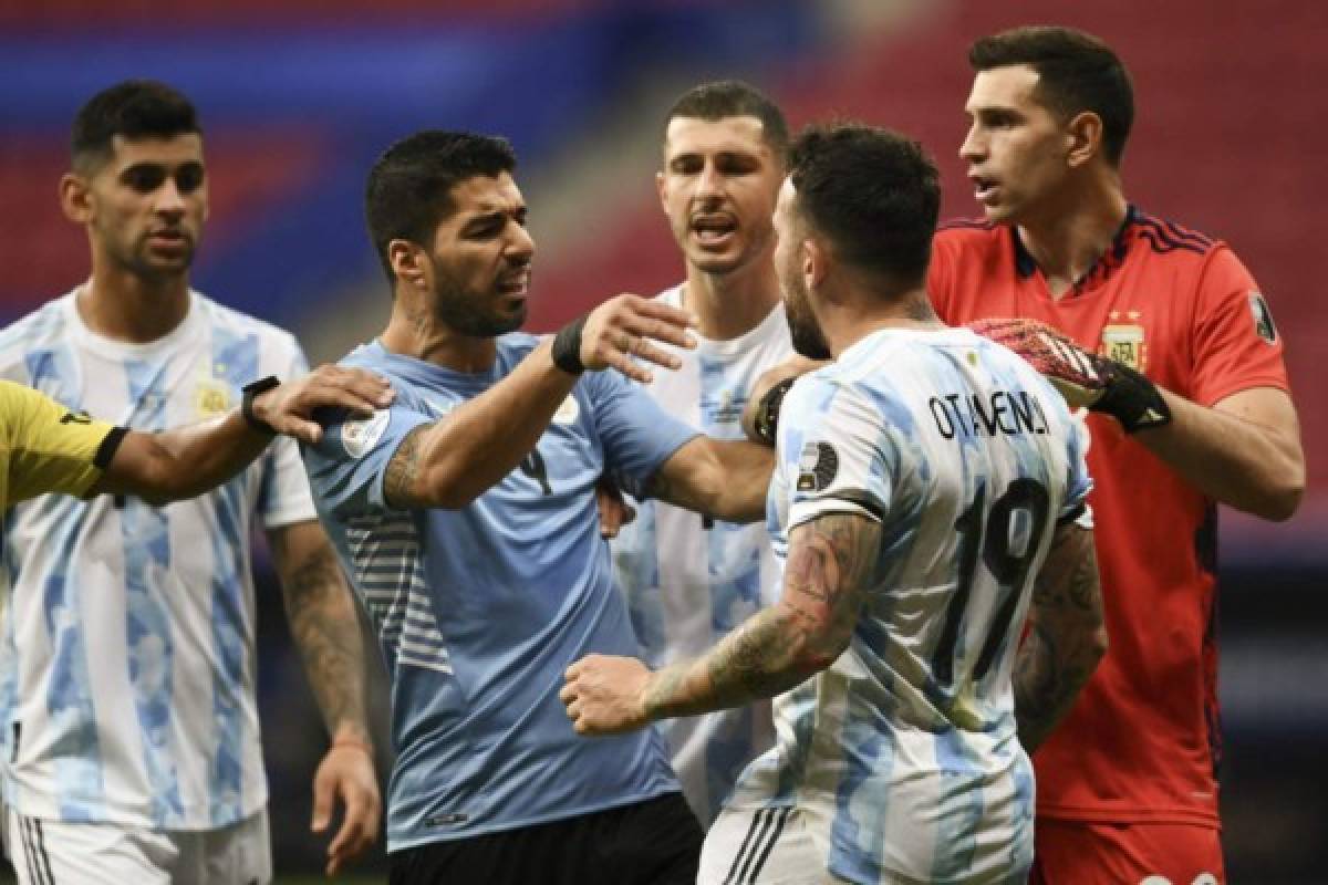 Copa América: Encontronazo de Luis Suárez y el intenso dolor de Messi en el Argentina-Uruguay