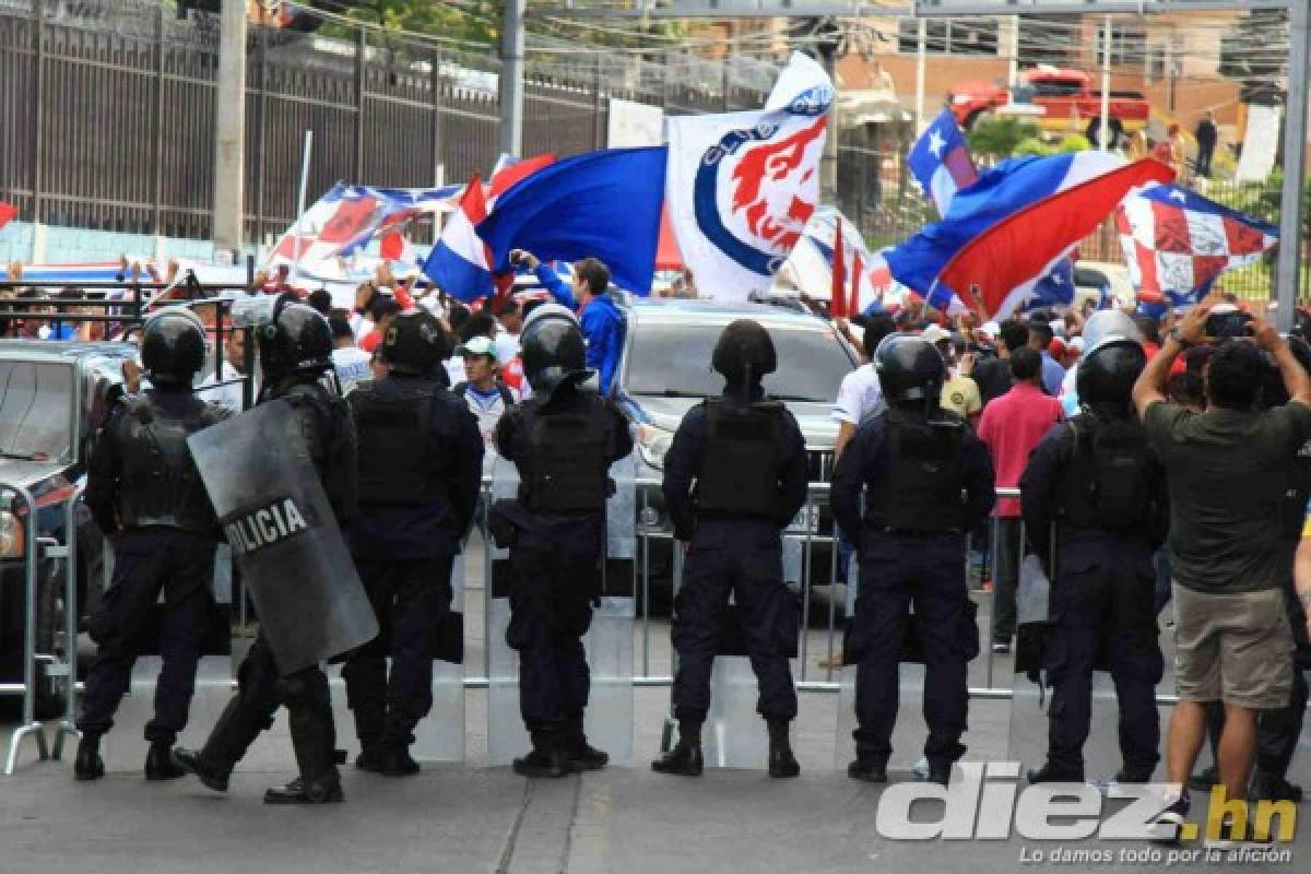 El llenazo en la final de ida entre Olimpia y Motagua en el Nacional