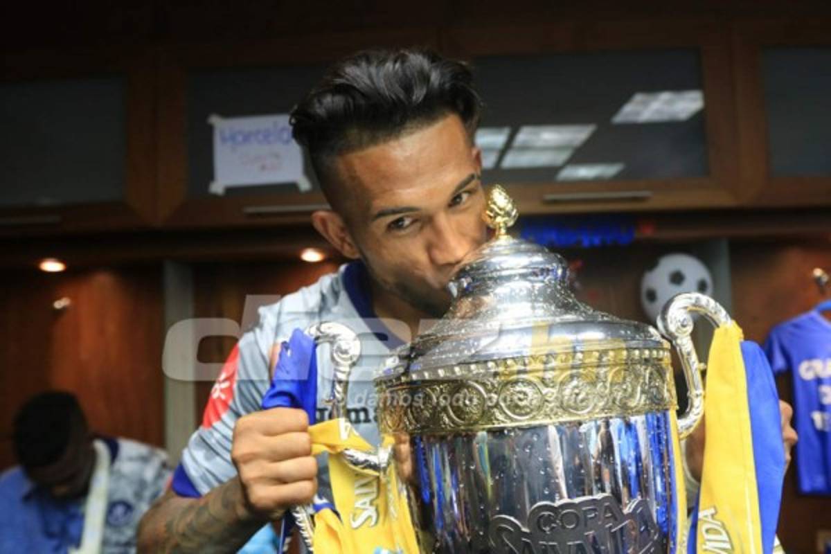 ¡A LO GRANDE! Así festejó Motagua en la intimidad su copa 15