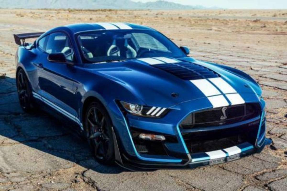 Canelo Álvarez y su espectacular colección de autos desde Lamborghinis hasta un Bugatti Chiron