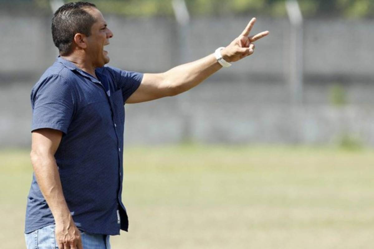 Yoro y Gimnástico cambian de técnico en la Liga de Ascenso de Honduras