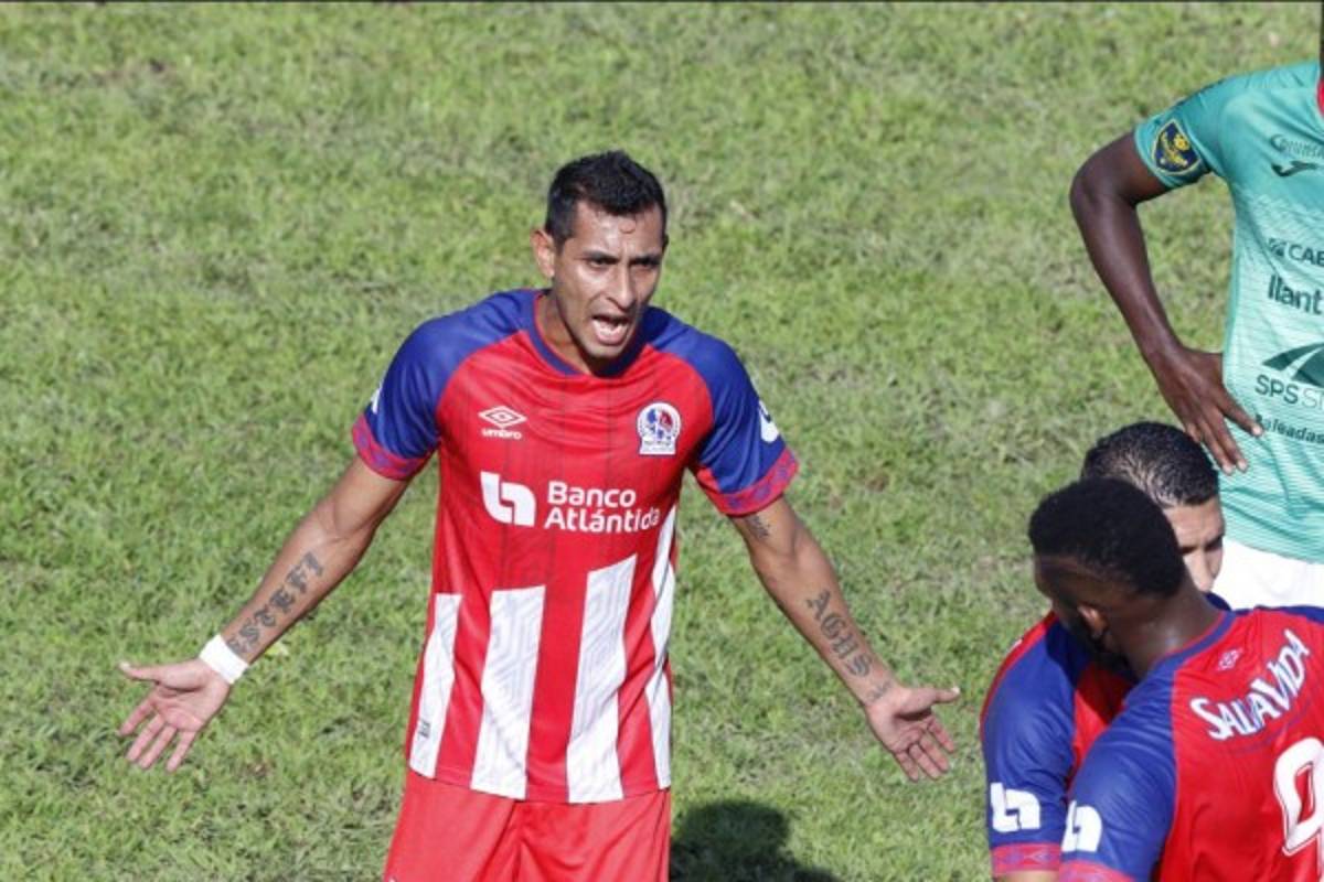 'Chaco' Maidana, incómodo por no jugar: 'Si no me van a tener en cuenta me iré a Argentina”