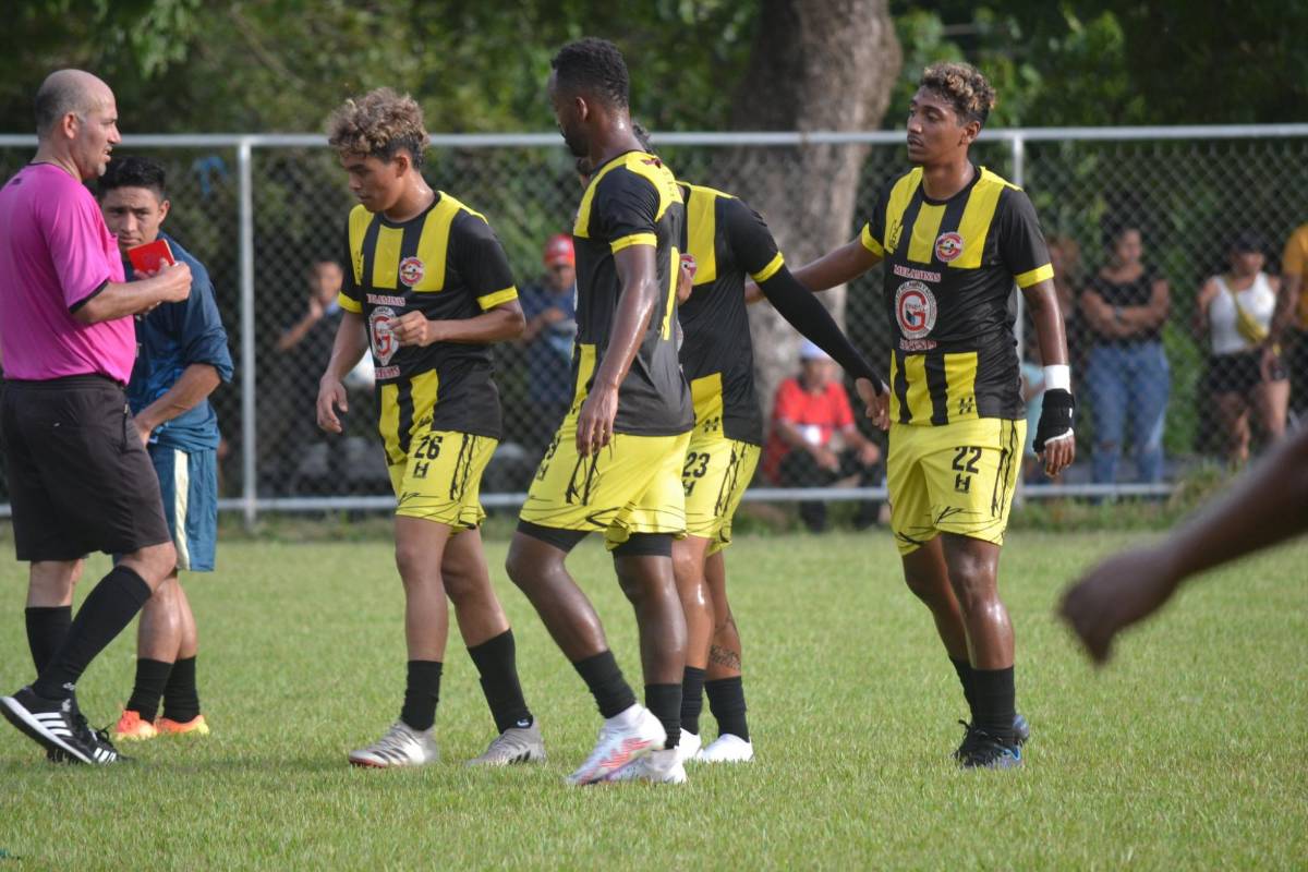 Los futbolistas claves del Génesis que construyeron el ascenso y tienen un puesto garantizado en primera división ¿Y cuántos fichajes han llegado?