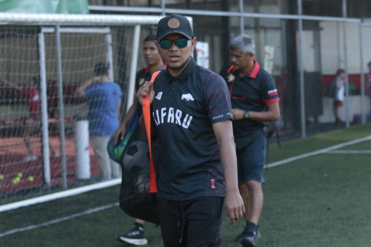 Mario Martínez tiene dos opciones por delante: Así es el camino que está formando el último 10 de Honduras