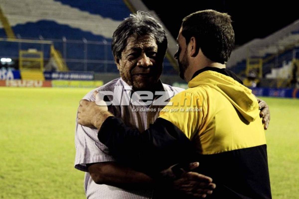 No se vio en TV: Los abrazos a Primi Maradiaga y la barra de Real España sí llegó al Morazán