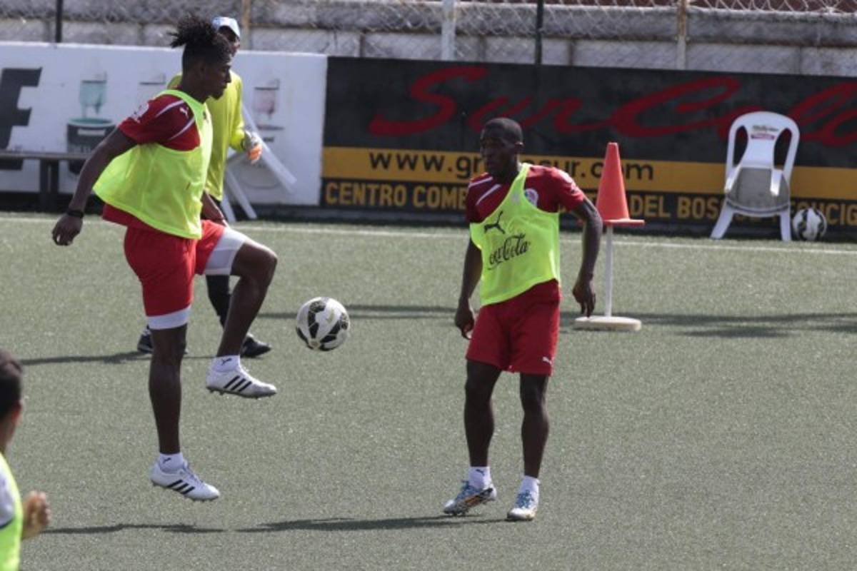 FOTOS: Costly se prepara al máximo para debut con Olimpia