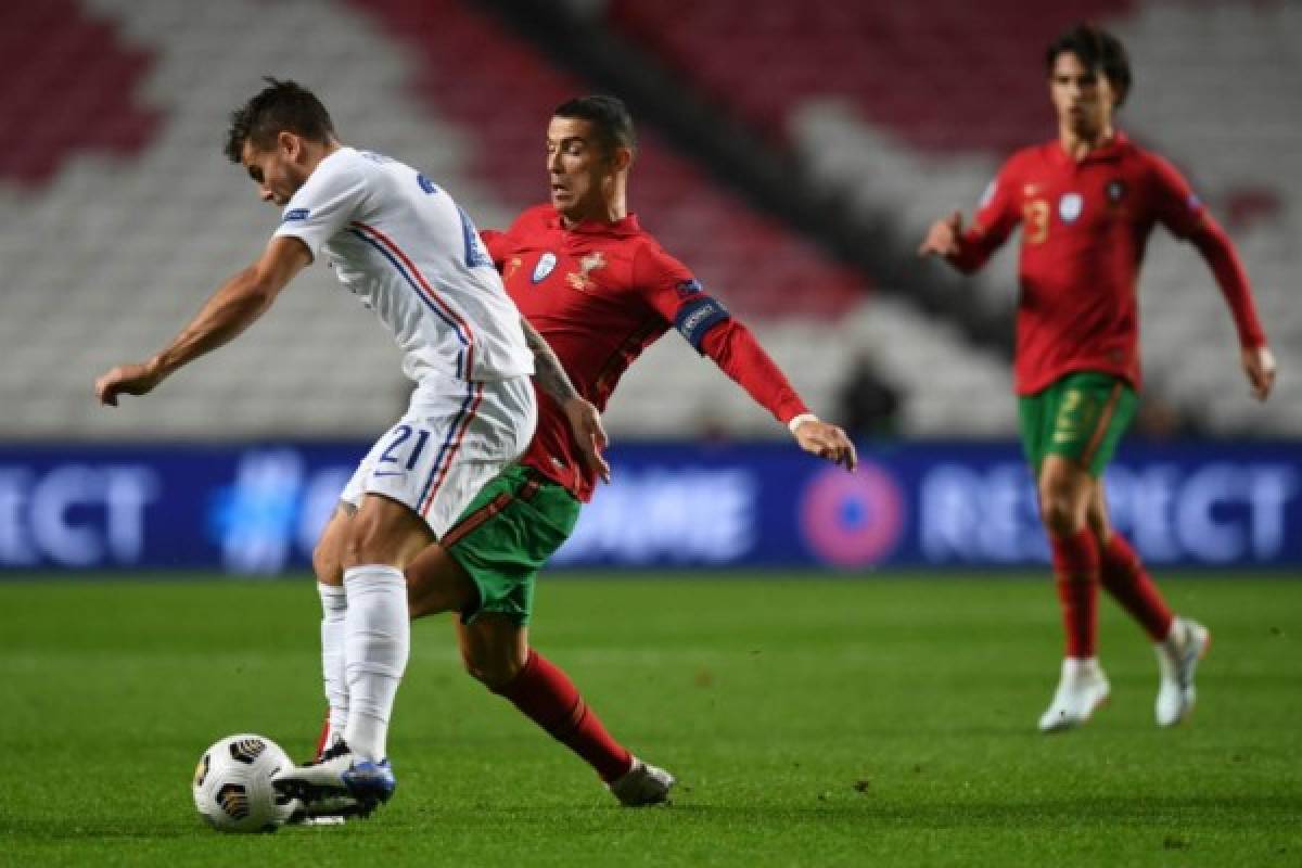 Abrazo entre cracks y la dura entrada de Cristiano Ronaldo en la derrota de Portugal ante Francia