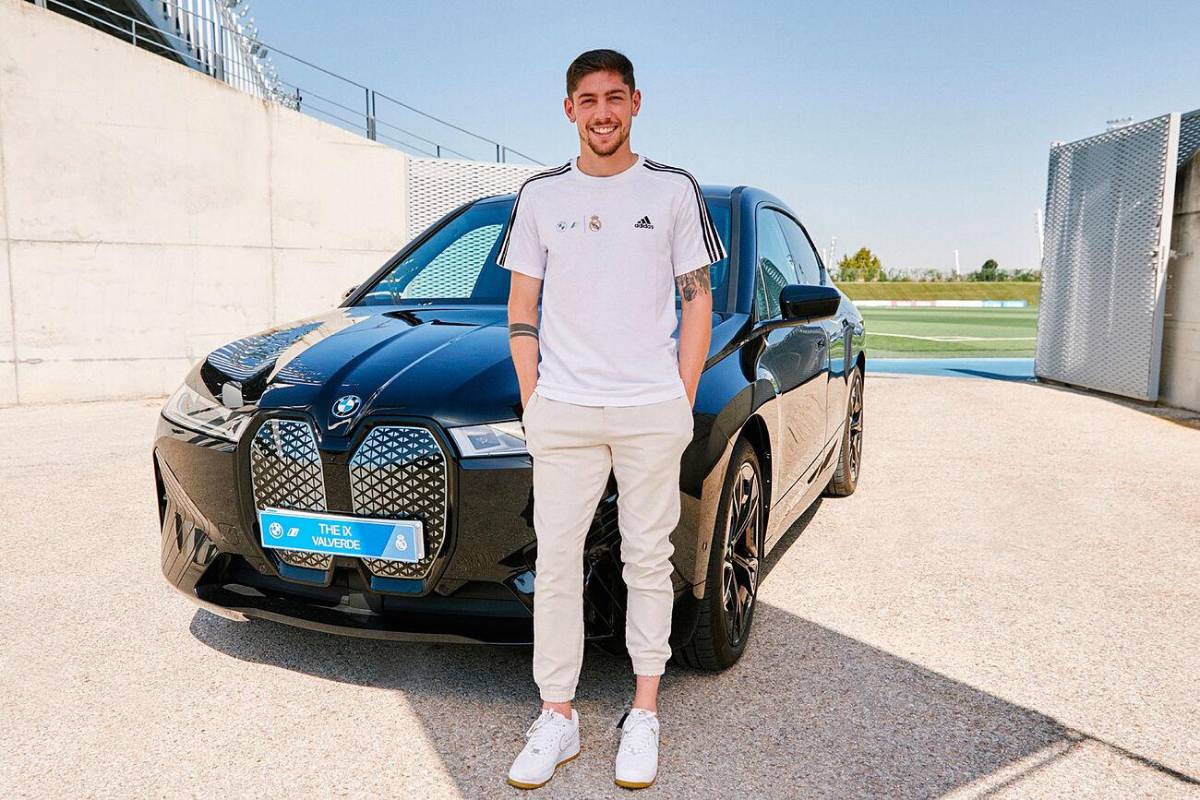 Bellingham eligió el auto más caro: Así son los BMW que escogieron los jugadores del Real Madrid