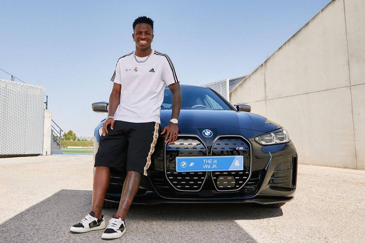 Bellingham eligió el auto más caro: Así son los BMW que escogieron los jugadores del Real Madrid