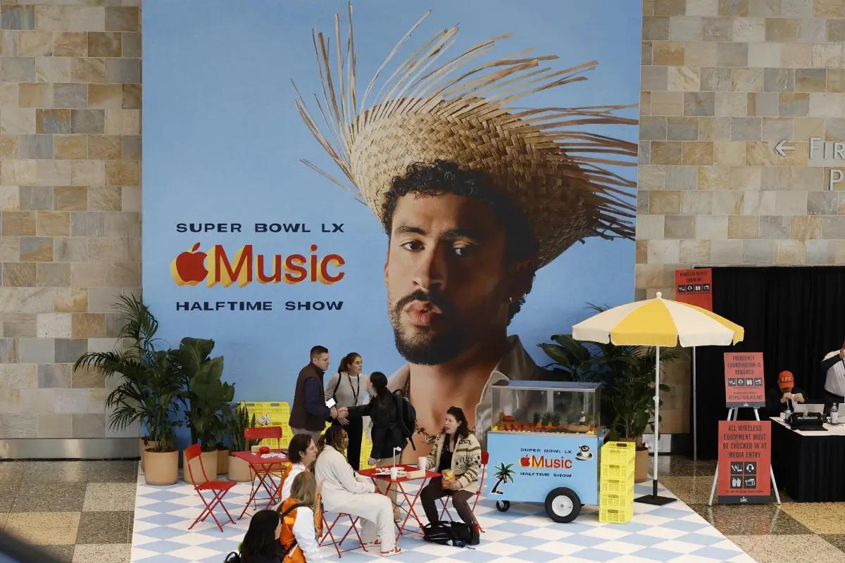 Super Bowl LX 2026: cuánto dinero ganará Bad Bunny por el Halftime Show de la NFL y este es su patrimonio en dólares