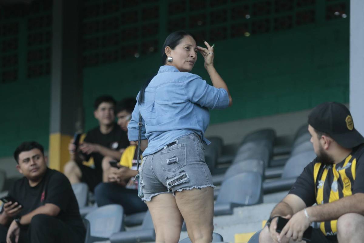 ¿Entró la barra del Olimpia? Infiltrados, Platense llevó bellezas a las gradas y así se quitó la ansiedad Chirinos