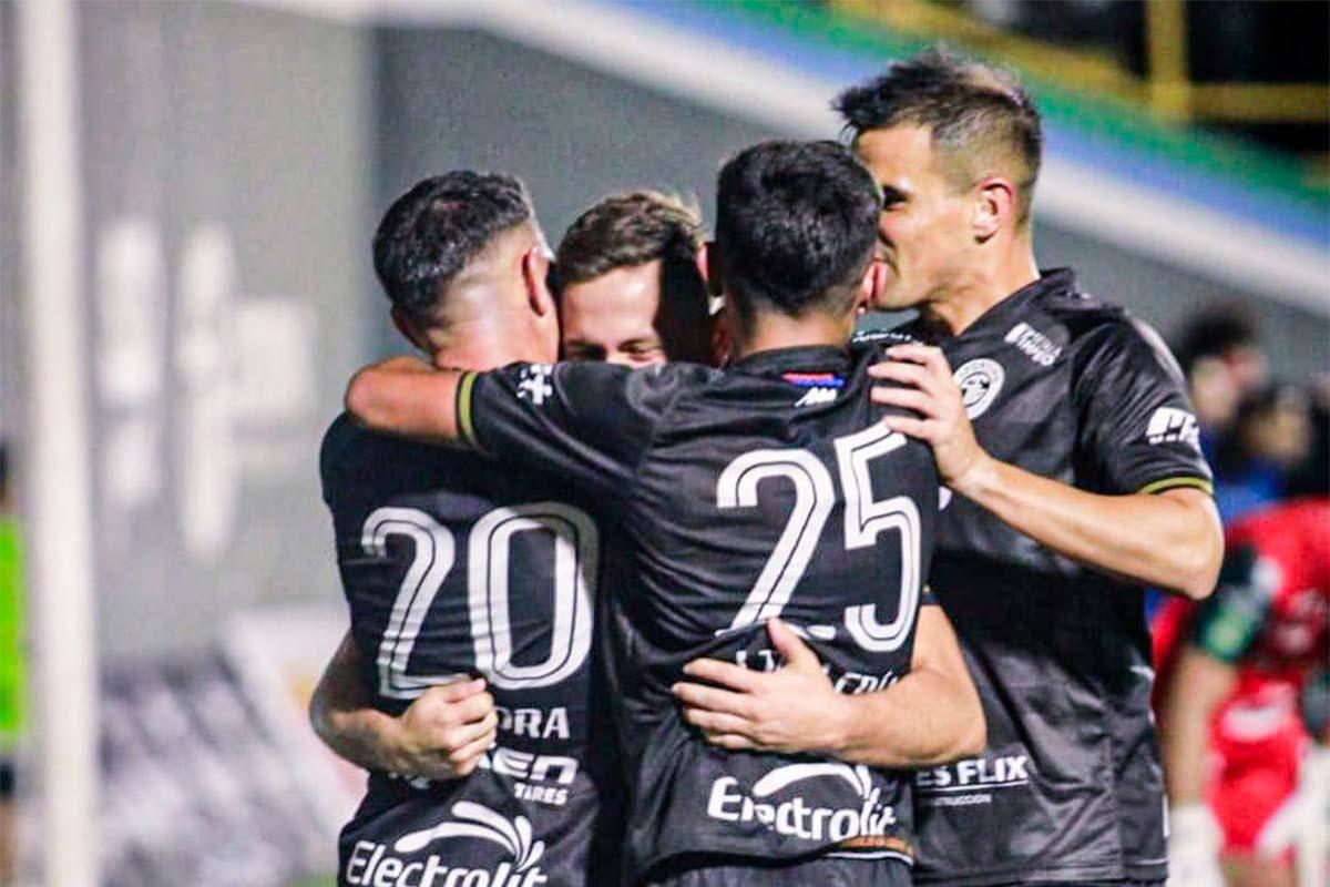 Olimpia sorprende y Motagua se eleva: ¡Estos son los 10 equipos más caros del fútbol de Centroamérica!