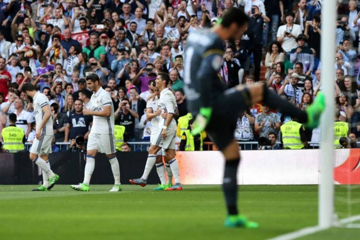 LO QUE NO SE VIO EN LA TV: ¿Despedida de James Rodríguez en el Real Madrid?