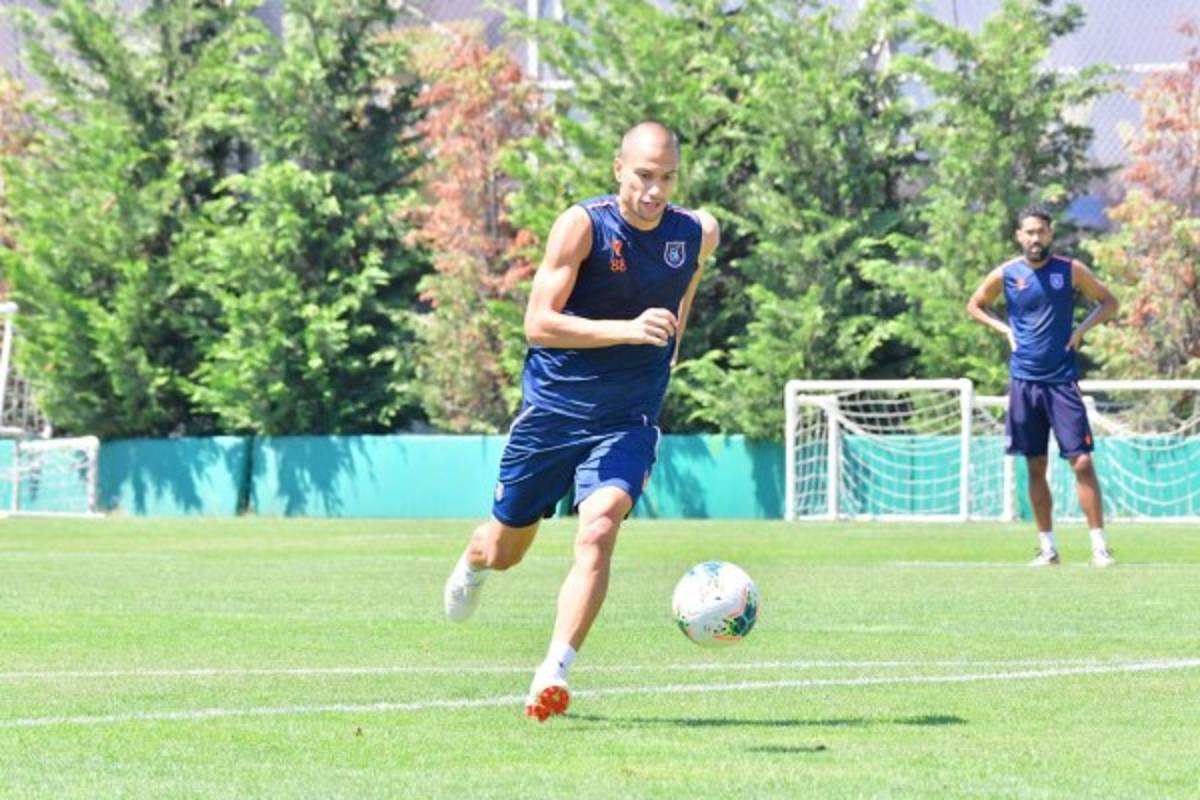 Istanbul Basaksehir, el equipo del Gobierno de Turquía se corona campeon, con Robinho como figura