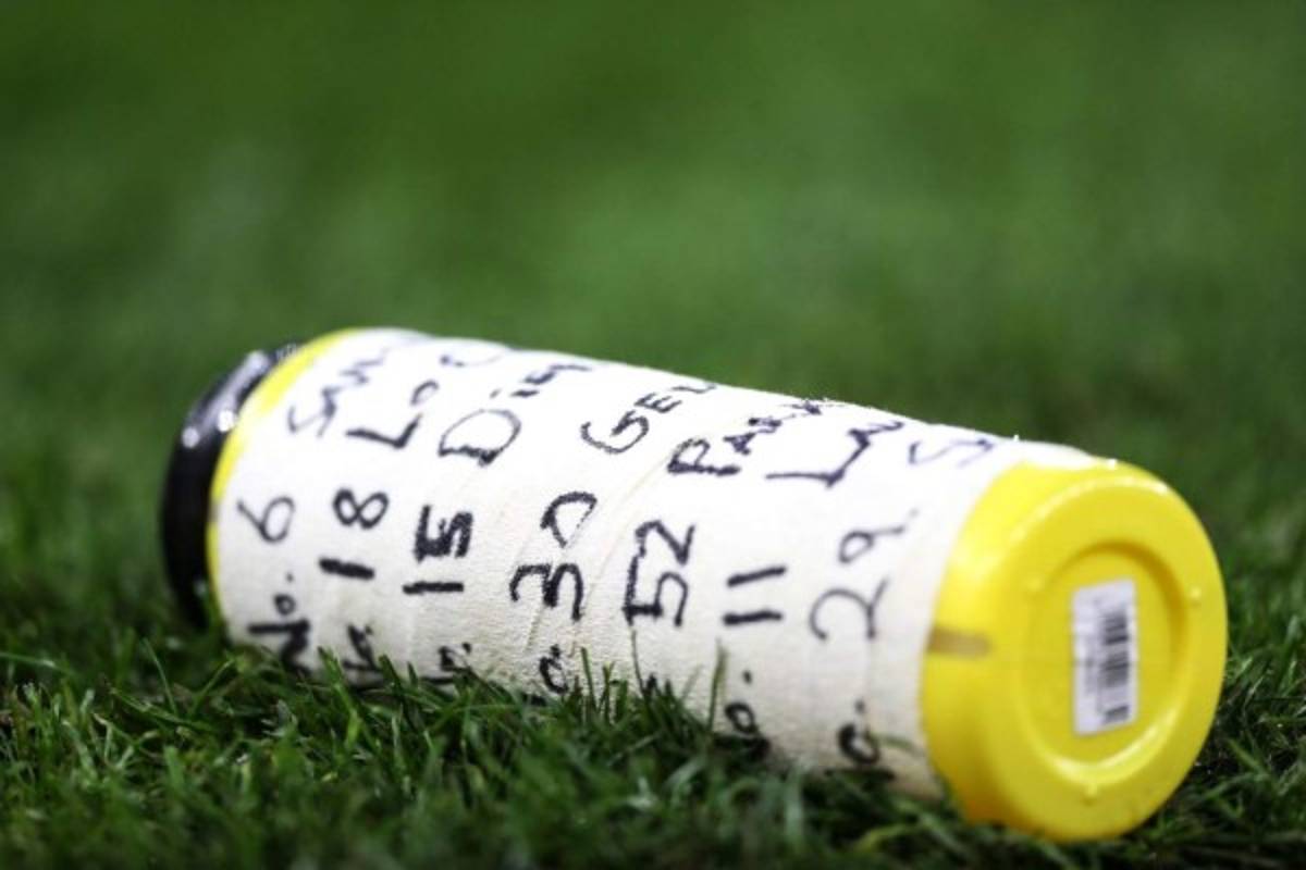 ¡Portero del Norwich utiliza termo de agua para eliminar al Tottenham de Mourinho!