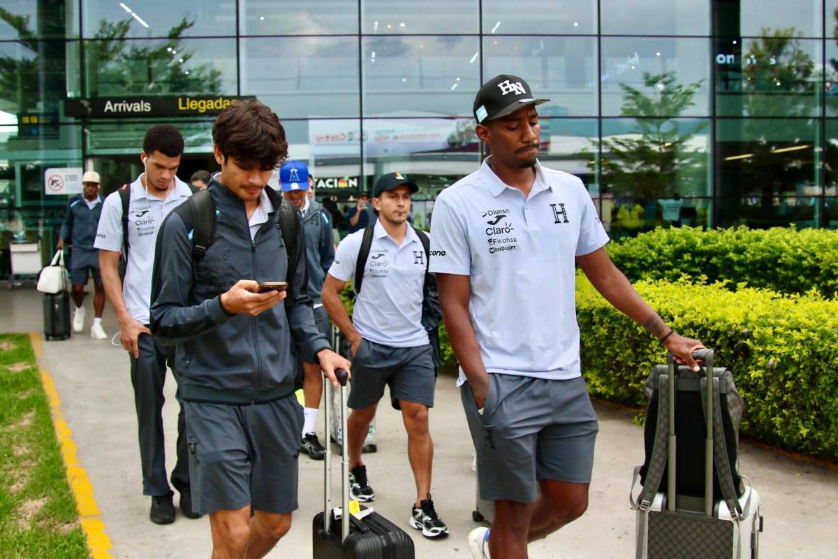 Caras tristes y no hablaron con la prensa: así fue la llegada de Honduras a Palmerola