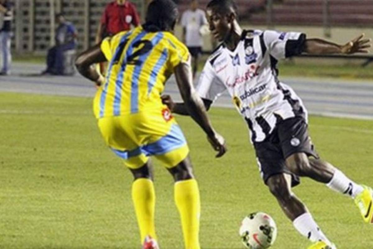 El Tauro de Panamá tropieza en Jamaica y dice adiós a la Liga de Campeones