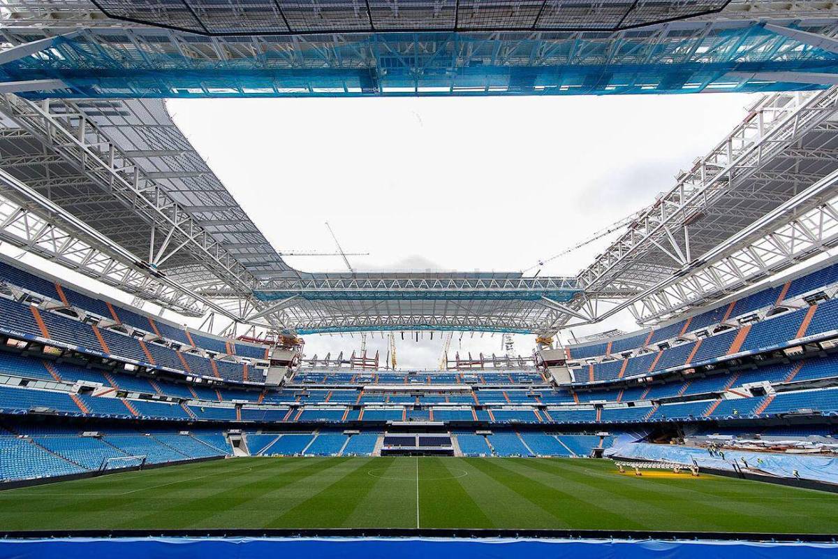 Las nuevas imágenes de las obras del Bernabéu y el impactante invernadero subterráneo para guardar el césped